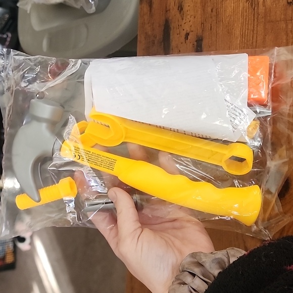 10 Pcs Pretend Play Tool Box Set With screwdrivers Realtistic Tools Toys For Kid - Picture 3 of 3